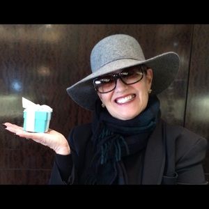 Meet your Posher, Cyndi